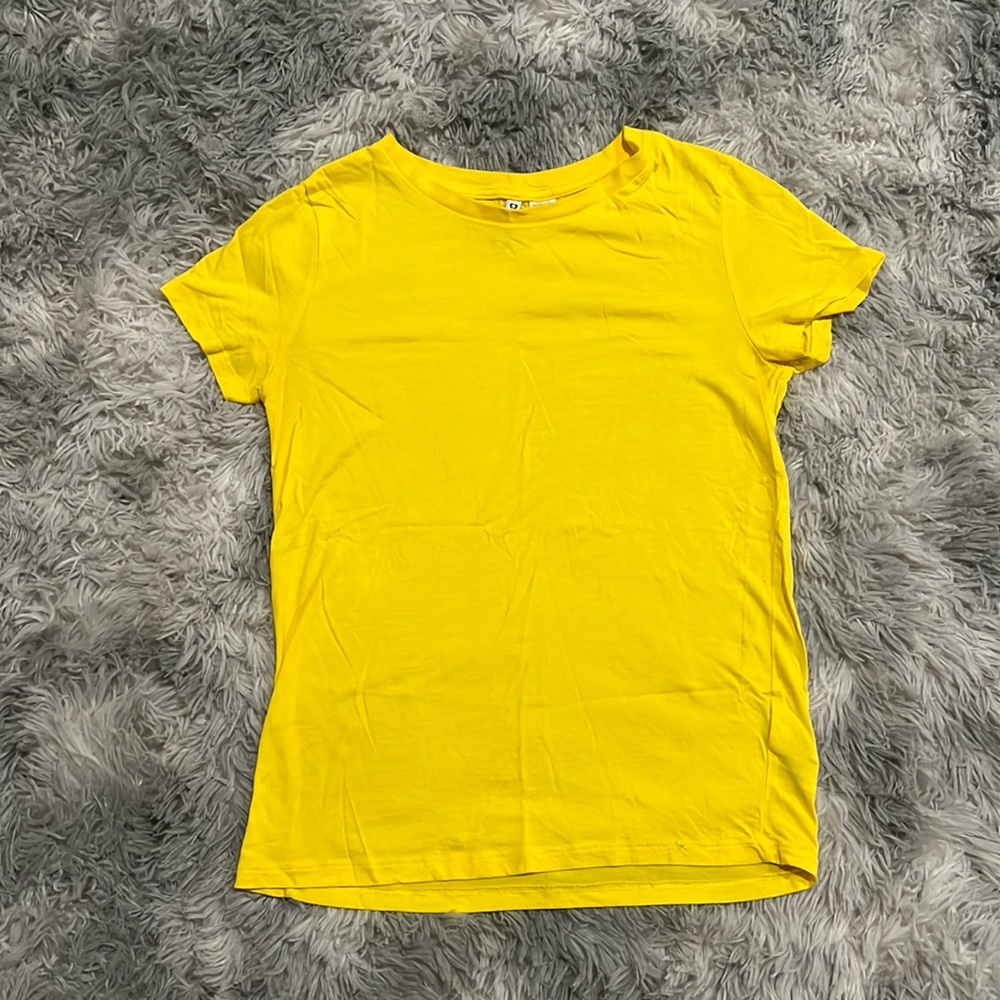 Yellow t shirt, size small
